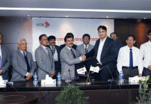 ইউনাইটেড কমার্শিয়াল ব্যাংক লিমিটেড এবং সোনালী ব্যাংক লিমিটেড এর মধ্যে চুক্তি স্বাক্ষর