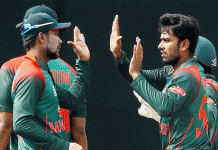 টস হেরে ফিল্ডিংয়ে বাংলাদেশ