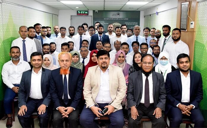 আল-আরাফাহ্ ইসলামী ব্যাংক এ ‘ফরেন এক্সচেঞ্জ ও ইন্টারন্যাশনাল ট্রেড ম্যানেজমেন্ট’ বিষয়ক প্রশিক্ষণ কর্মশালা অনুষ্ঠিত