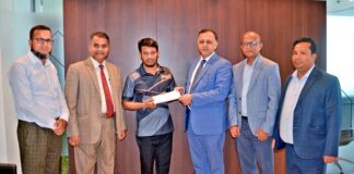শাহ্জালাল ইসলামী ব্যাংক কুমিল্লা জেলার মুরাদনগর উপজেলার হতদরিদ্র কৃষক ও রিক্সাচালক-কে আর্থিক সহায়তা প্রদান করল