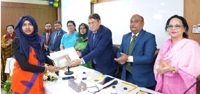 অগ্রণী ব্যাংকে ফাউন্ডেশন কোর্সের প্রশিক্ষণার্থীদের সনদপত্র বিতরণ