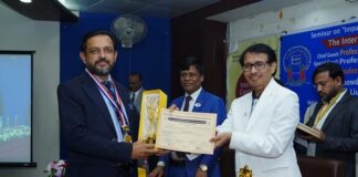 আন্তর্জাতিক ক্রিয়েটিভ আর্টস অ্যাওয়ার্ড ২০২৫ পেলেন লেখক মো. আশানুর রহমান