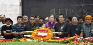 শহিদ রাষ্ট্রপতি জিয়াউর রহমানের ৪৫তম শাহাদাত বার্ষিকী উপলক্ষে মাজারে পুষ্পস্তবক অর্পণ