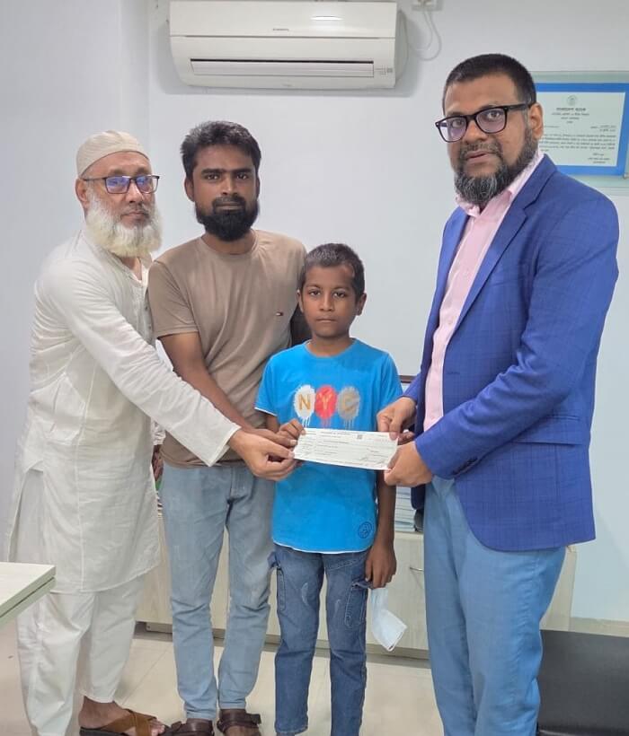 ব্লাড ক্যান্সার রোগীর চিকিৎসায় শাহ্জালাল ইসলামী ব্যাংক ফাউন্ডেশনের ১০ লক্ষ টাকার অনুদান
