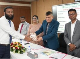 অগ্রণী ব্যাংকে ফাউন্ডেশন কোর্সের প্রশিক্ষণার্থীদের সনদপত্র প্রদান অগ্রণী ব্যাংকে ফাউন্ডেশন কোর্সের প্রশিক্ষণার্থীদের সনদপত্র প্রদান