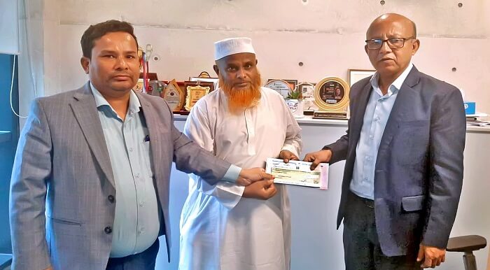 শাহ্জালাল ইসলামী ব্যাংক ফাউন্ডেশনের ১৫ লাখ টাকার অনুদান প্রদান