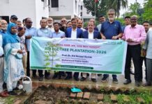 খুলনা বিশ্ববিদ্যালয়ে আল-আরাফাহ্ ইসলামী ব্যাংক এর বৃক্ষরোপণ কর্মসূচি