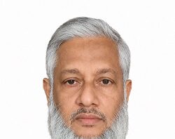 মোঃ ইকবাল হোসেন খাঁ সম্প্রতি জনতা ব্যাংক পিএলসি. তে নতুন ডেপুটি ম্যানেজিং ডিরেক্টর (ডিএমডি) হিসেবে যোগদান করেছেন। এর আগে তিনি রূপালী ব্যাংক